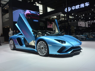 兰博基尼  Aventador