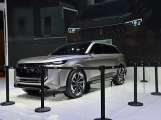 中大型SUV概念车