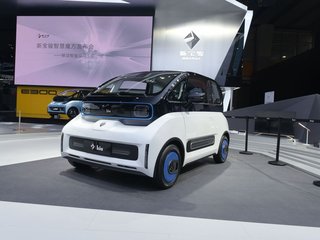 新宝骏E300 biu