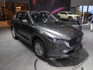 马自达 CX-5 灰色
