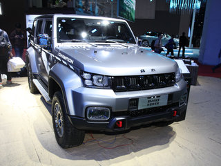 北汽BJ40 環(huán)塔冠軍版 灰色