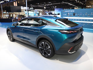 标致408X GT 蓝色