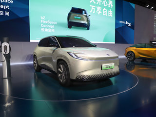 丰田 BZ3 概念车 银色