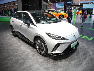 名爵 MG MULAN 银色