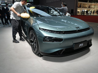 小鹏 P7I 绿色
