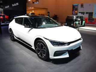 起亚 EV6 GT Line 白色