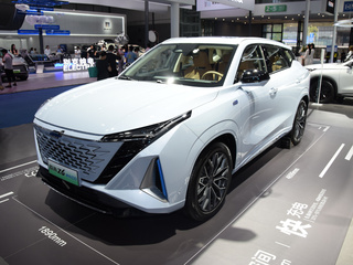 长安欧尚 Z6 IDD 淡蓝