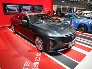 凯迪拉克 CT6  灰色