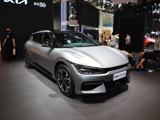 起亚 EV6 GT 白色