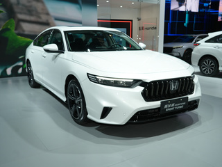 东风本田 英仕派 INSPIRE SPORT TURBO 白色