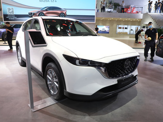 马自达 CX-5 白色