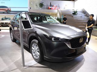 马自达 CX-5  灰色