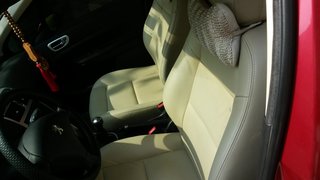 2010款 三厢 1.6L 手动 豪华版 2010款 三厢 1.6L 手动 豪华版