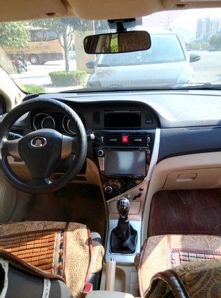 2013款 1.5L 手动 舒适型 2013款 1.5L 手动 舒适型