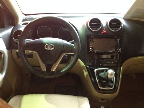 2011款2.0L 手动汽油两驱精英型 5座