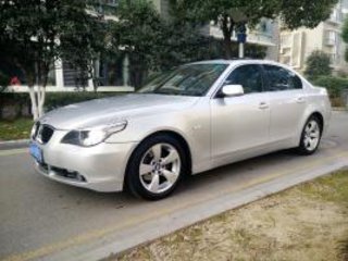 2005款 2.5L 525i 2005款 2.5L 525i