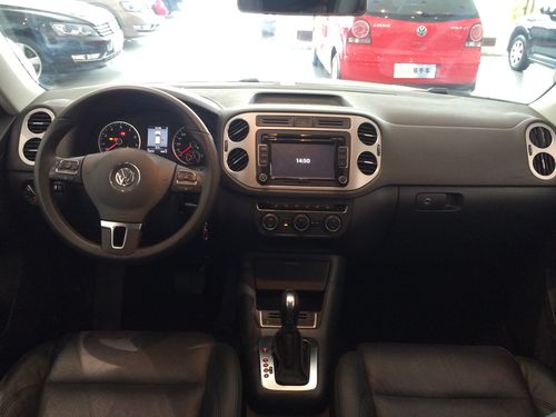 2013款1.8TSI 自动两驱豪华型 5座
