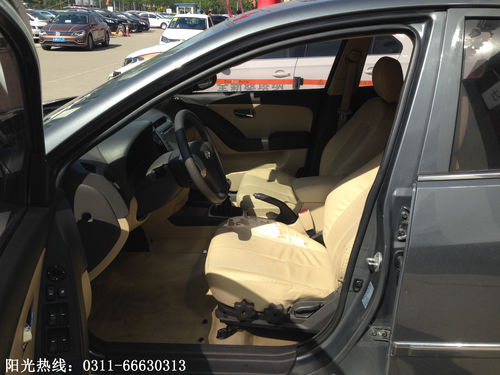 2011款1.6L 手动豪华型 GLS