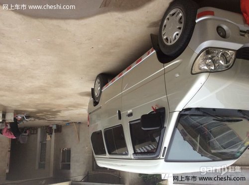 一万元小电跑4人座图片