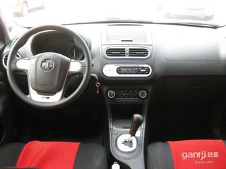 2013款 Xross 1.5L 自动 豪华版 2013款 Xross 1.5L 自动 豪华版