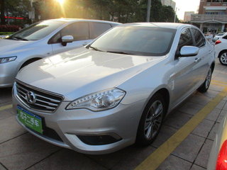 2013款 2.0T 自动 舒适版 2013款 2.0T 自动 舒适版