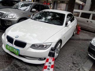 2011款 330i 3.0L 敞篷轿跑车 2011款 330i 3.0L 敞篷轿跑车