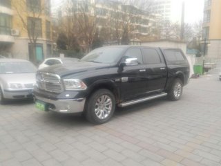 2011款 Ram 1500 5.7L Laramie Longhorn 2011款 Ram 1500 5.7L Laramie Longhorn