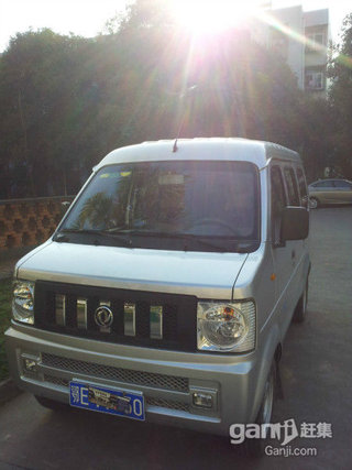2011款 1.0L 手动 标准型无护栏 2011款 1.0L 手动 标准型无护栏