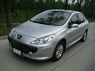 2010款 三厢 2.0L 自动 舒适版 2010款 三厢 2.0L 自动 舒适版