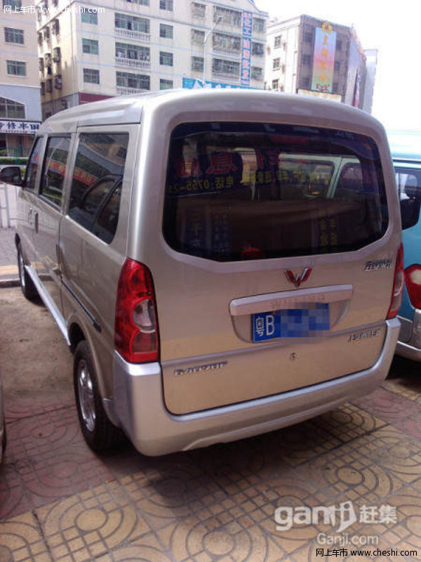 五菱牌lzw1029sbfa,五菱牌lzw1029spfa参数 2 手动 lzw1029sb-双排 补充说明: 五菱荣光最令人关注的焦点是"大"