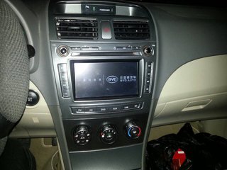 2012款 1.5L 手动 尊贵型 2012款 1.5L 手动 尊贵型