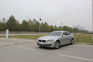 2010款523Li 2.5L领先型