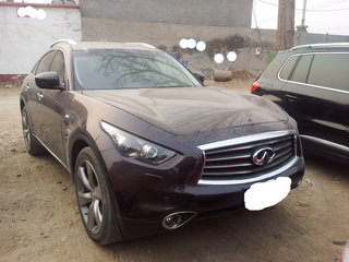 2013款 FX37 3.7L 自动 超越版 5座 2013款 FX37 3.7L 自动 超越版 5座