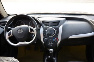 2013款 1.3L 手动 尊贵型 2013款 1.3L 手动 尊贵型