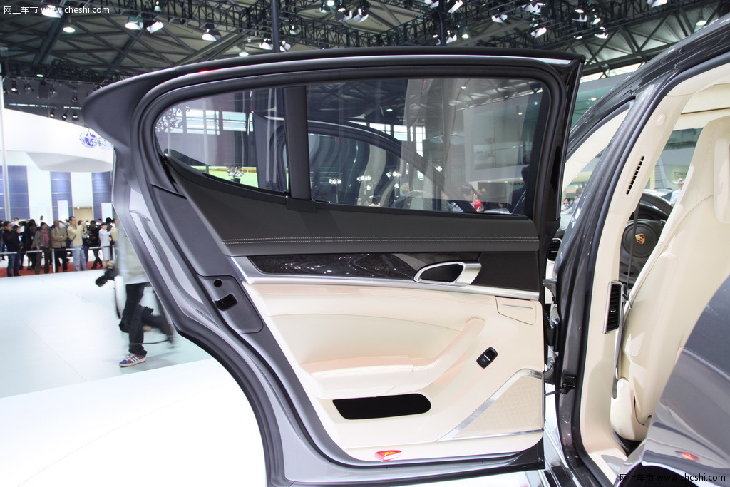 保时捷 Panamera Turbo S车展