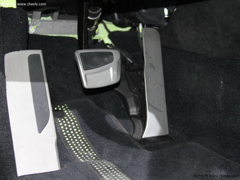 LP570-4SV
