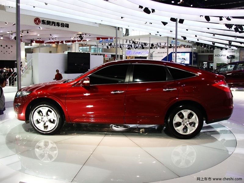 广汽本田 Accord Crosstour 外观