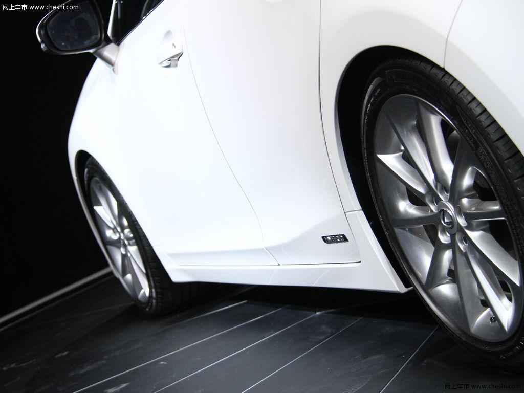 雷克萨斯(凌志) CT200h 车展