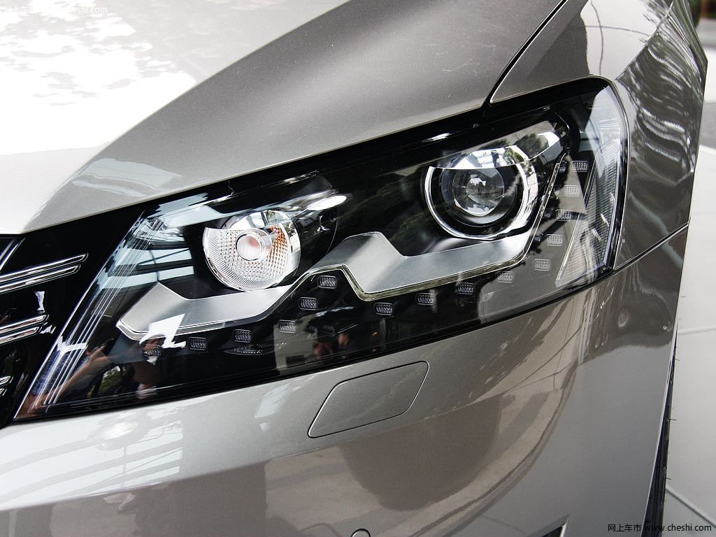 新PASSAT 2.0T 车展