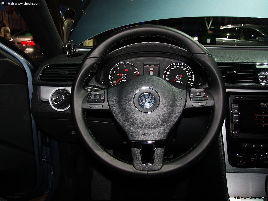 新PASSAT 2.0T 车展
