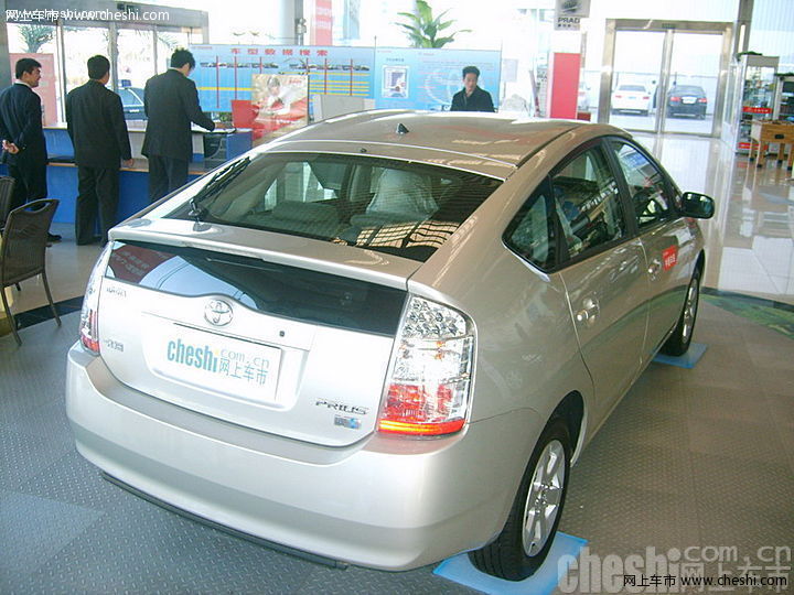 普锐斯MPV