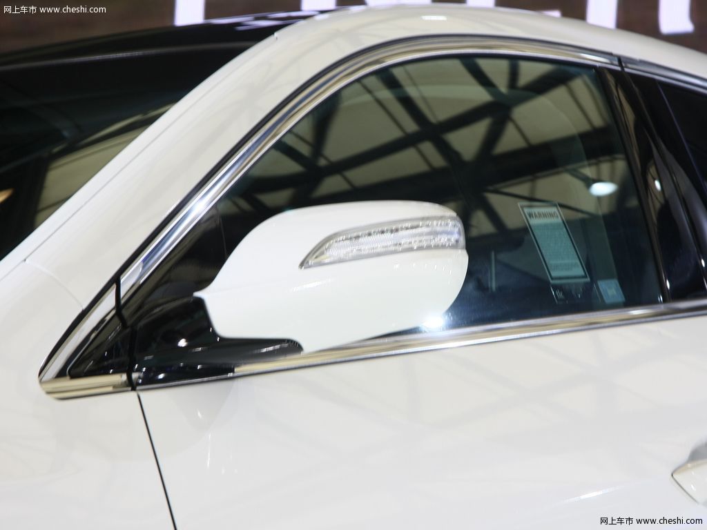 讴歌 ZDX 2011款 车展