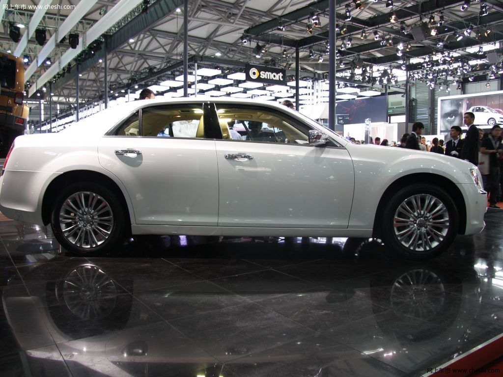 克莱斯勒(进口) 克莱斯勒300C 车展
