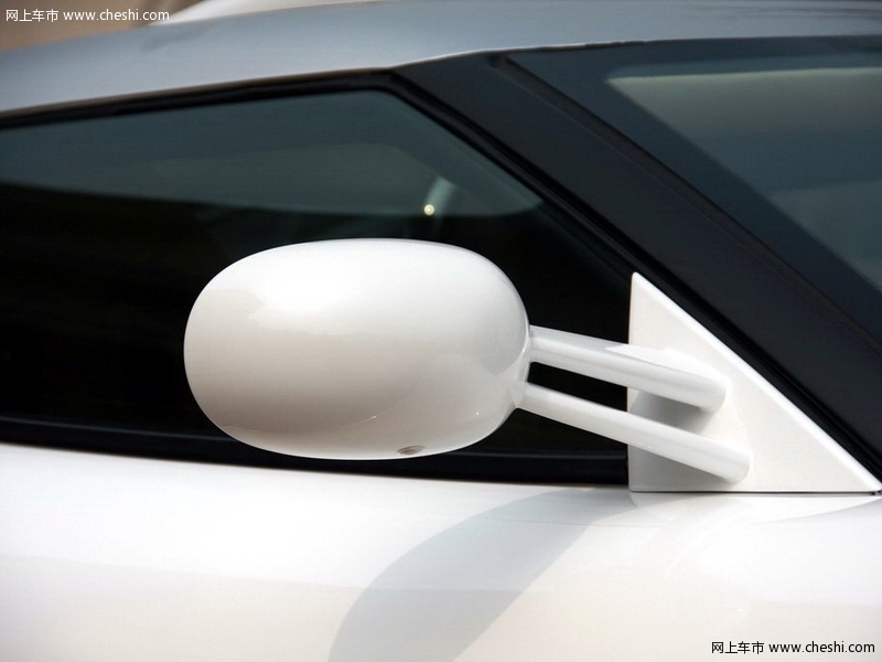 C8 AILERON