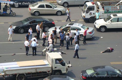 华晨宝马 5系 加长版 文章配图