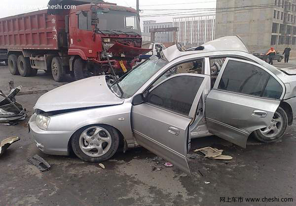 伊蘭特 車禍