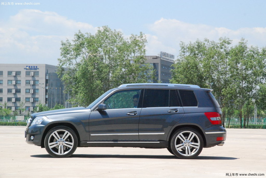 【奔驰GLK(进口)原图展示75495X75495-奔驰