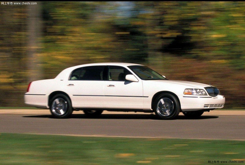 林肯+城市town+car外观图