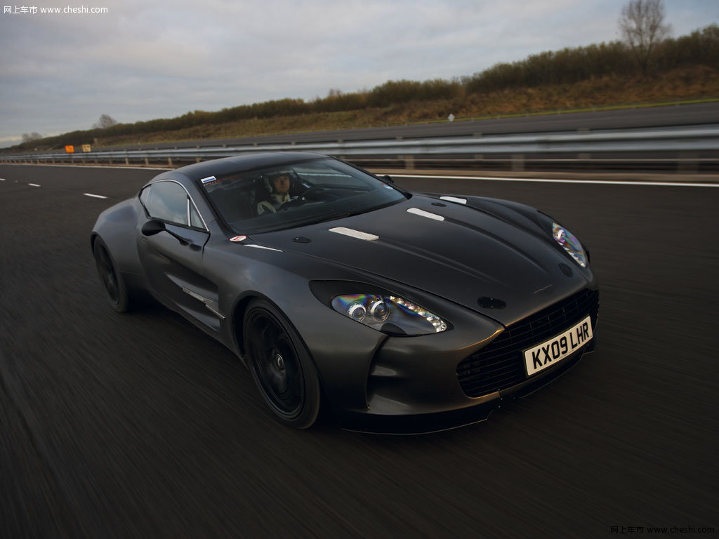 【one-77原图展示258264x258264-阿斯顿-马丁