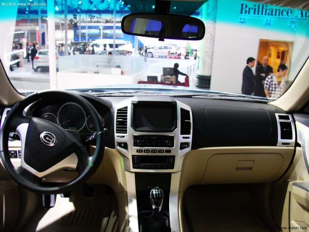 【奥轩G5原图展示245443X245443-广汽吉奥